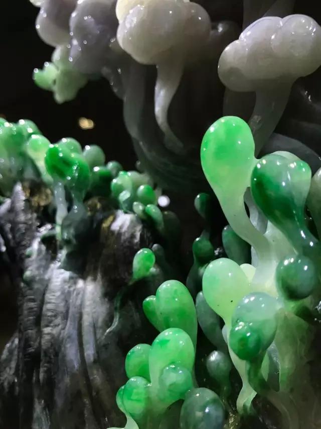 上百万级别极品翡翠摆件欣赏——繁华之美